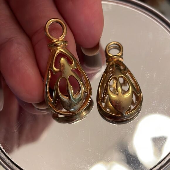 Gold tear drop pendants for interchangeable post dangle earrings/no posts - Picture 3 of 6